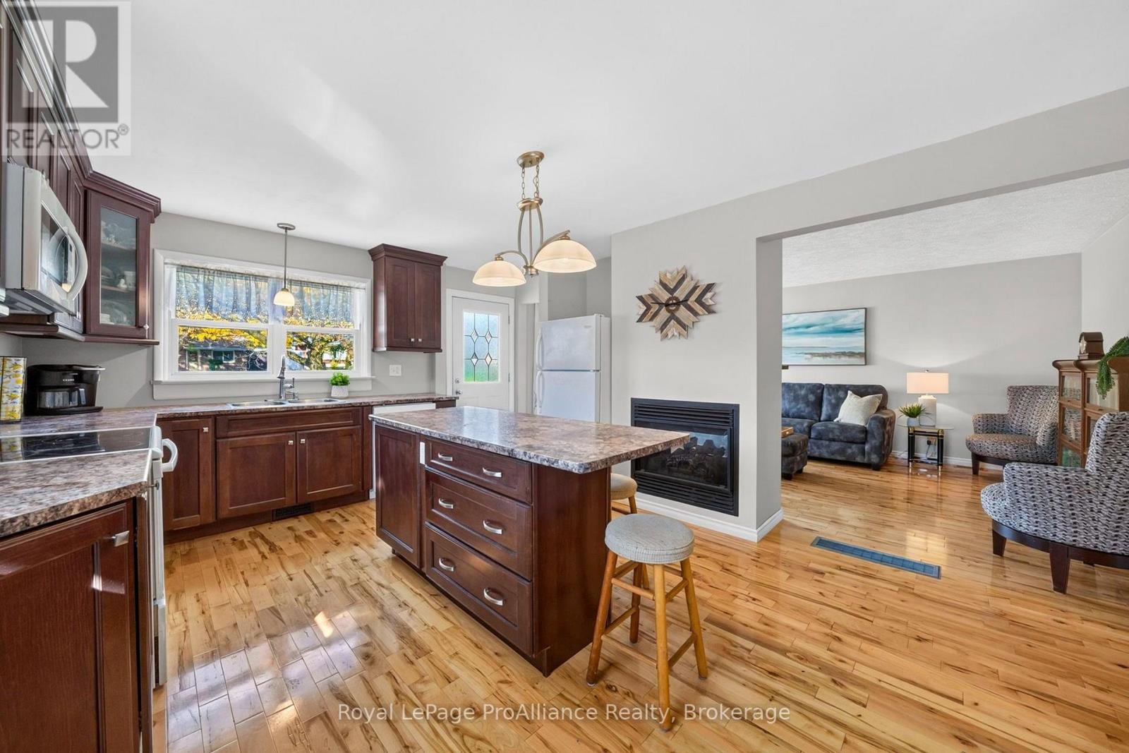 51 Craig Street, Belleville, ON photo 9