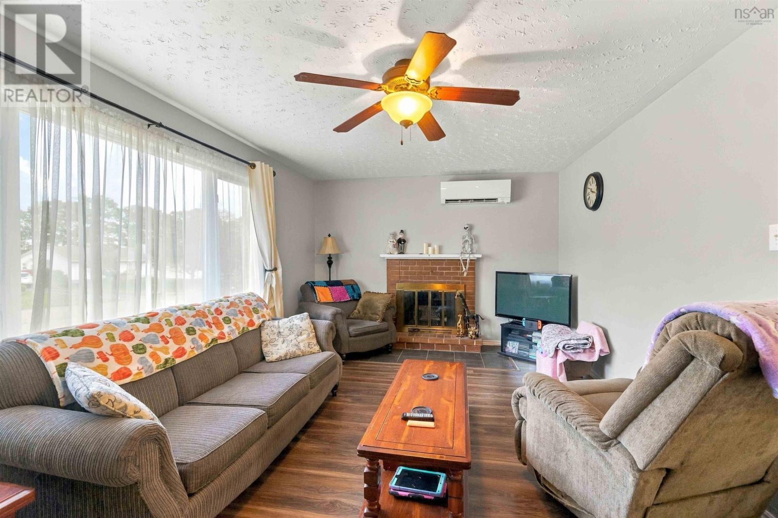 1130 Aalders Ave - 4