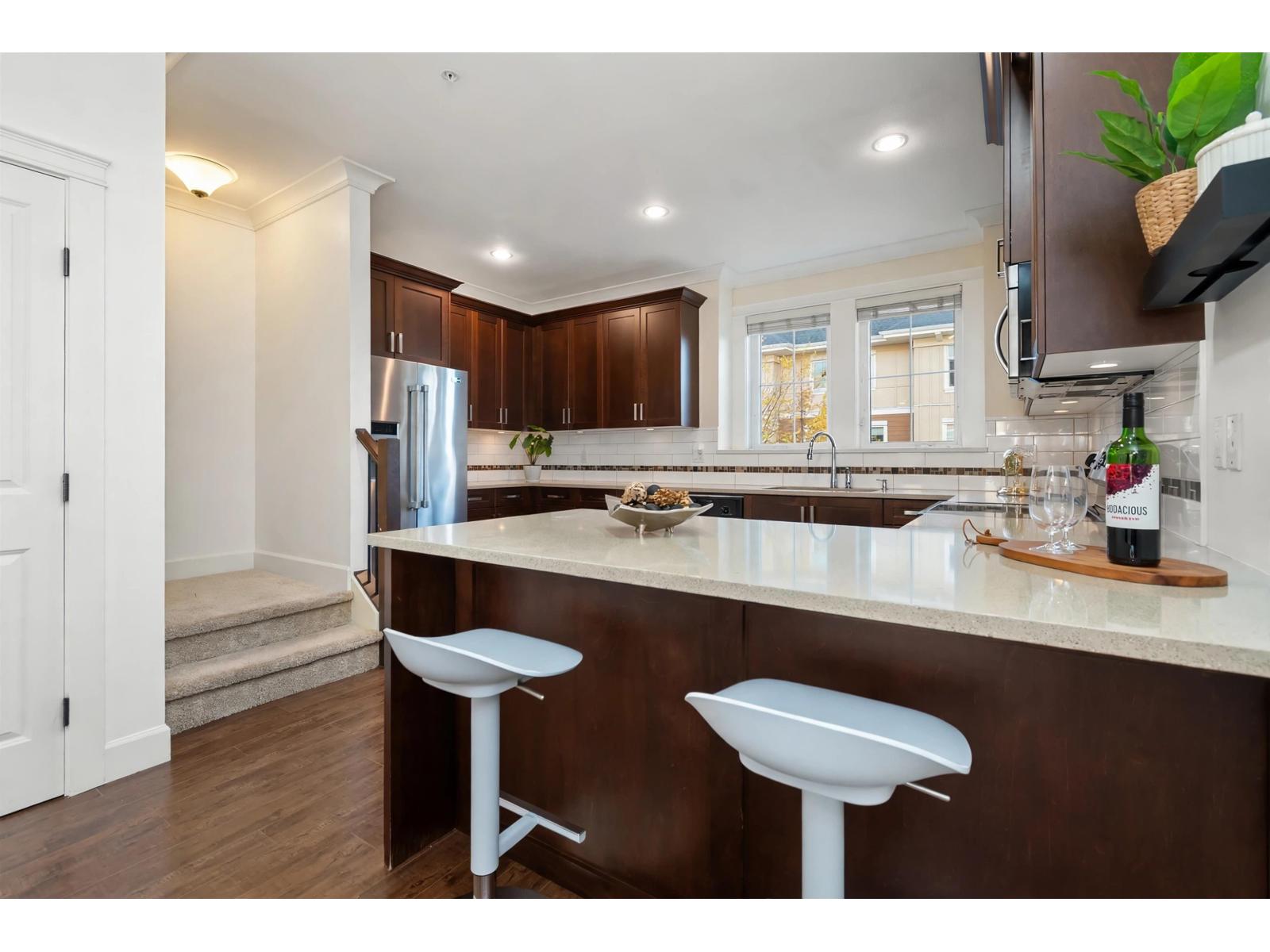 Photo of 41 45290 SOOWAHLIE CRESCENT, Garrison Crossing 18