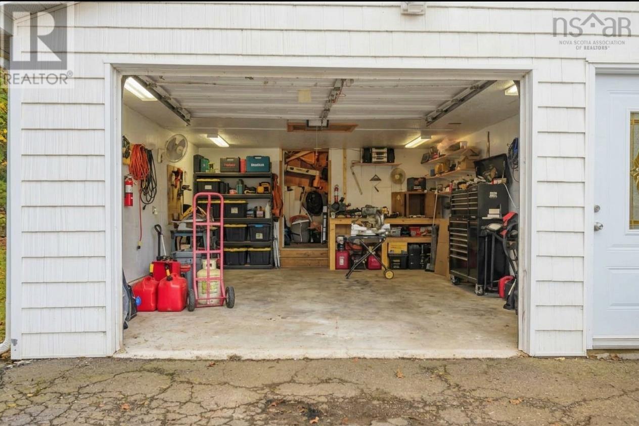 1130 Aalders Ave - 23