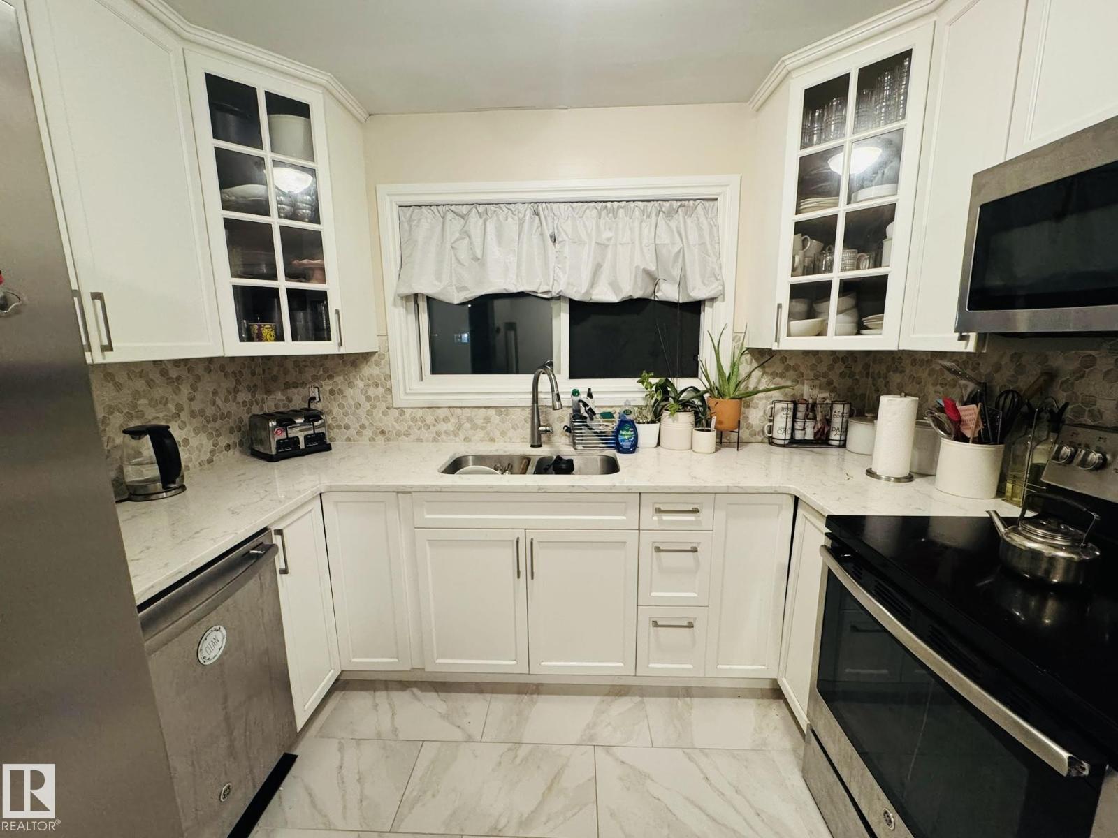 8416 145 Avenue NW, photo 6