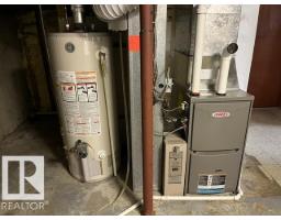 9504 63 Av Nw Nw, Edmonton, AB T6E0G4 Photo 14