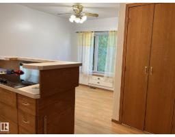 9504 63 Av Nw Nw, Edmonton, AB T6E0G4 Photo 8