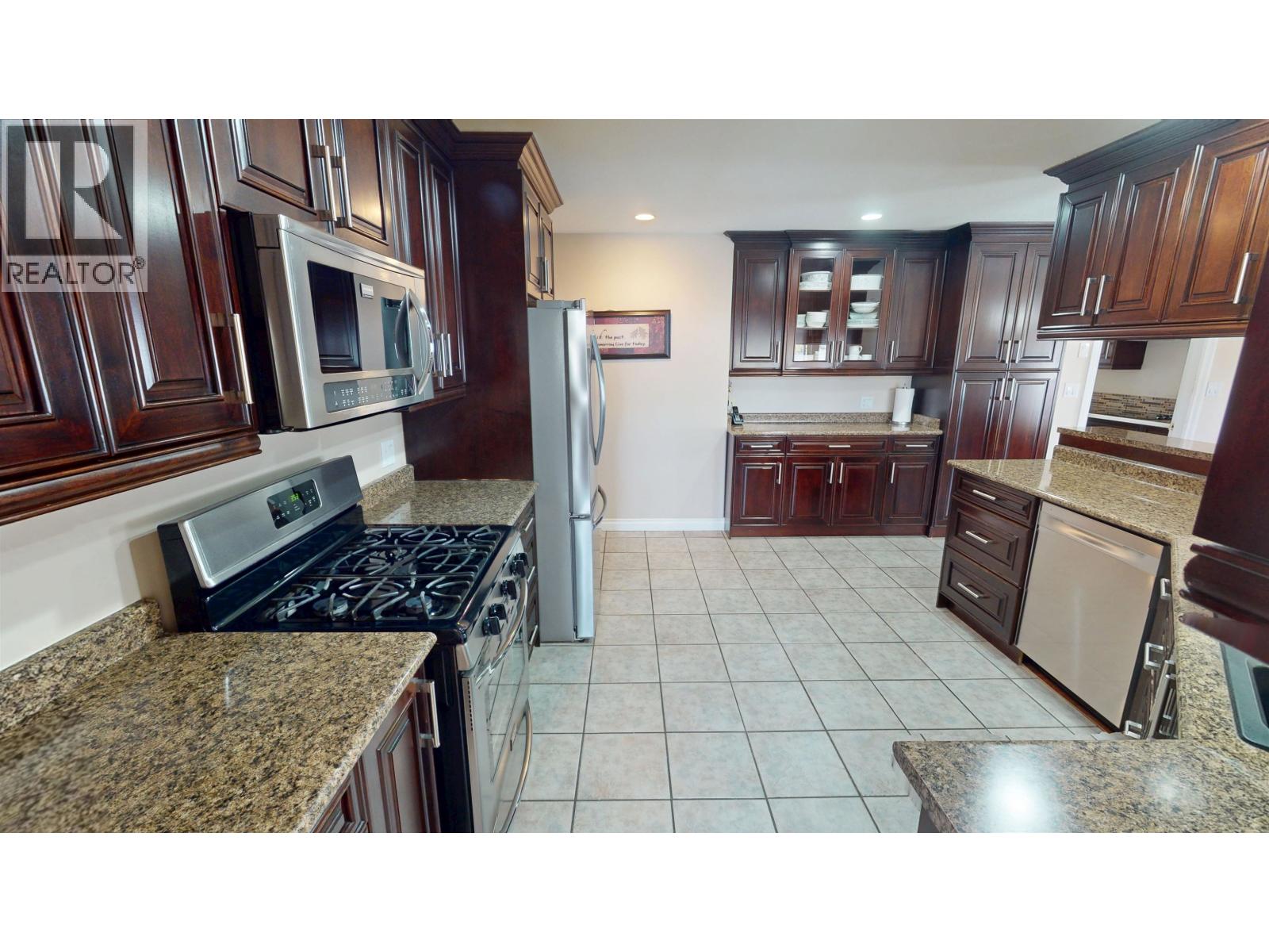 261 BLAIR STREET - 2