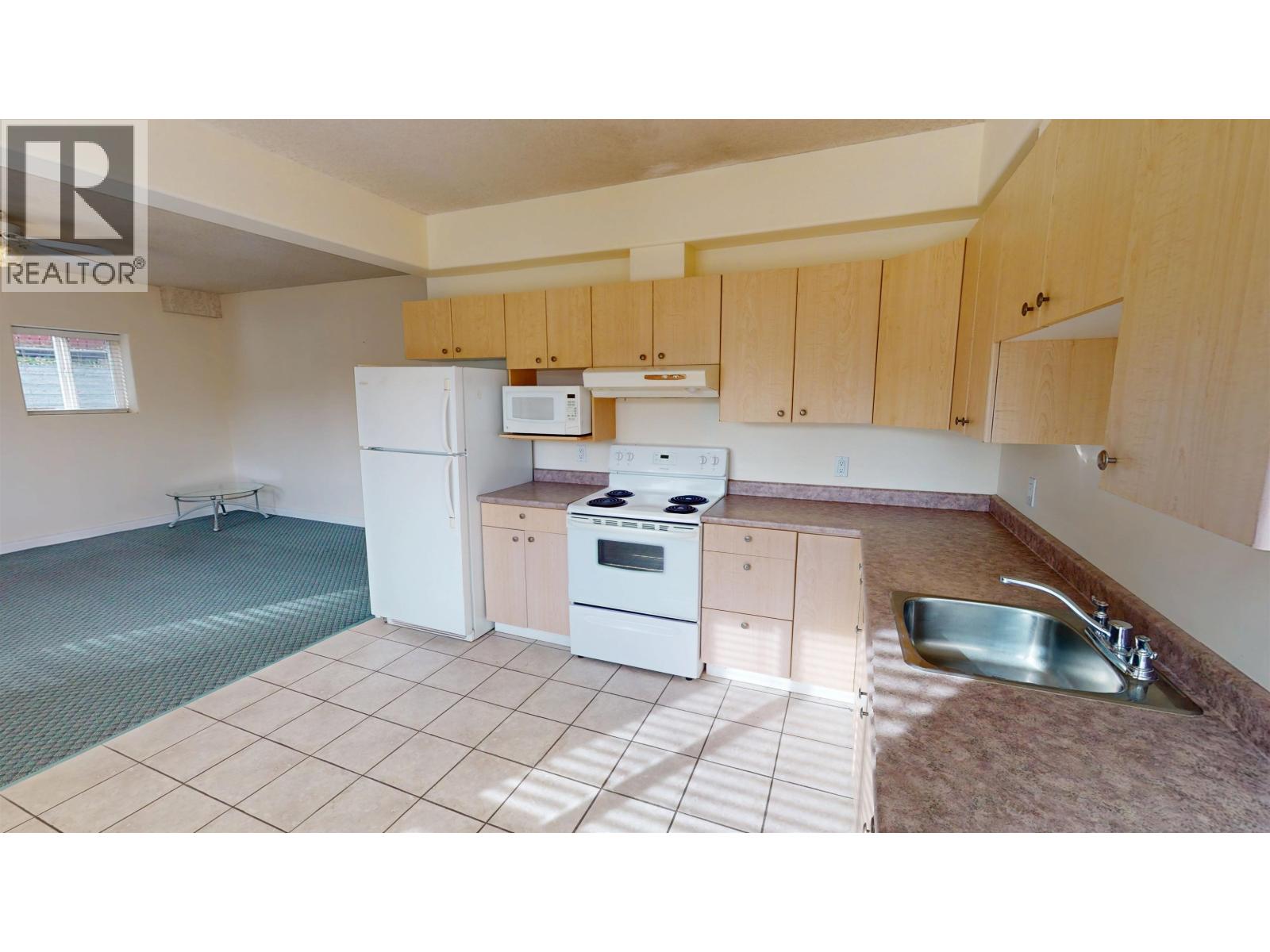 261 BLAIR STREET - 31