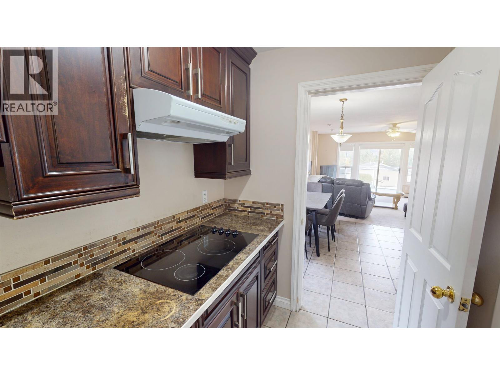 261 BLAIR STREET - 7