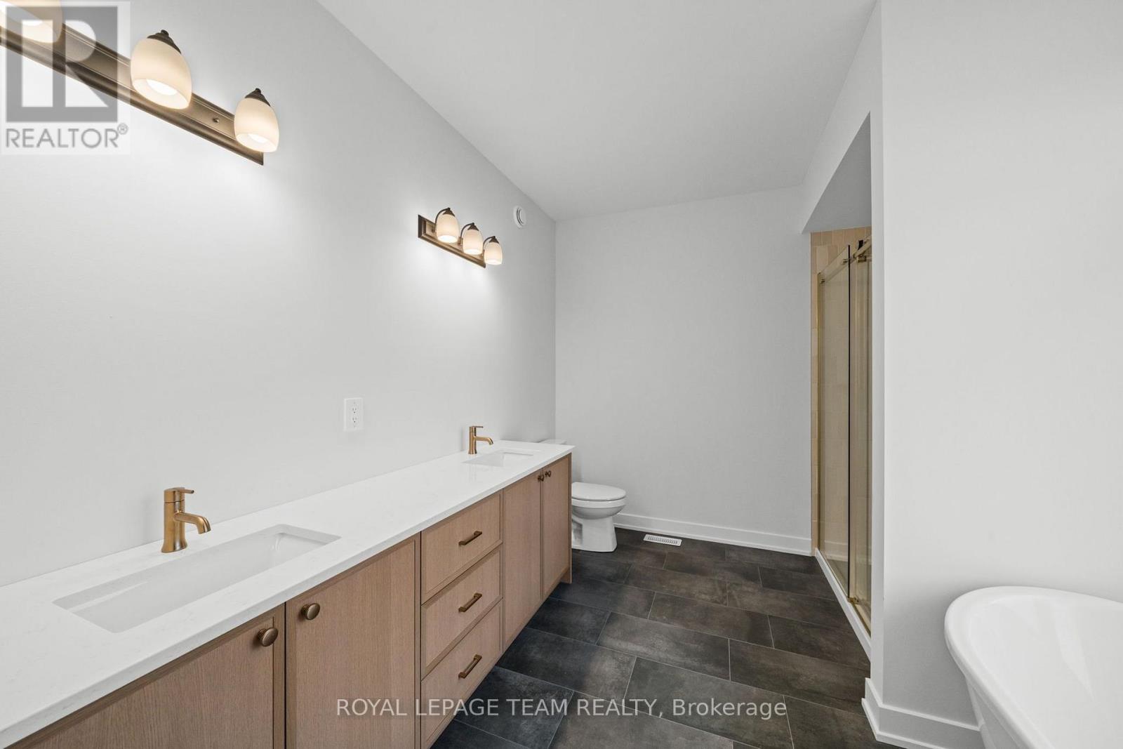 63 Hogan Drive — photo 30