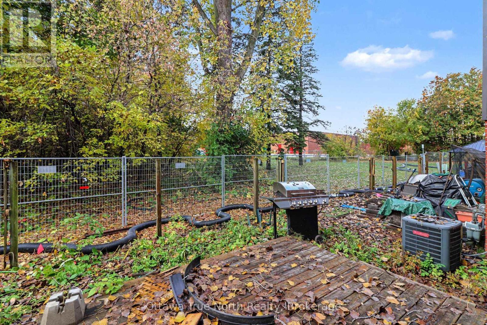 2093 Orient Park Drive — photo 16