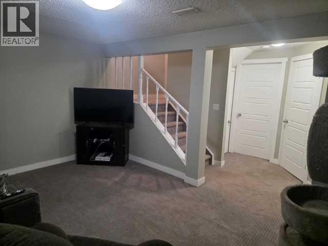 44 Falwood Crescent NE - photo 26