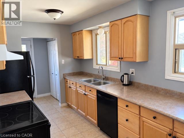 35 Bonaventure Drive — photo 3