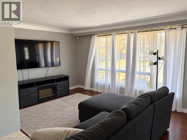 35 Bonaventure Drive — photo 2