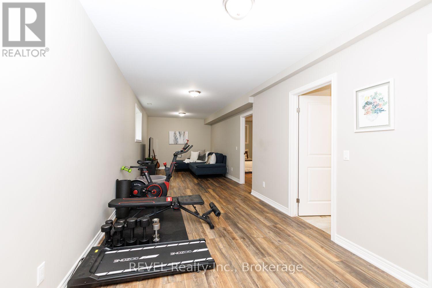 115 OAKLAND AVENUE - 24