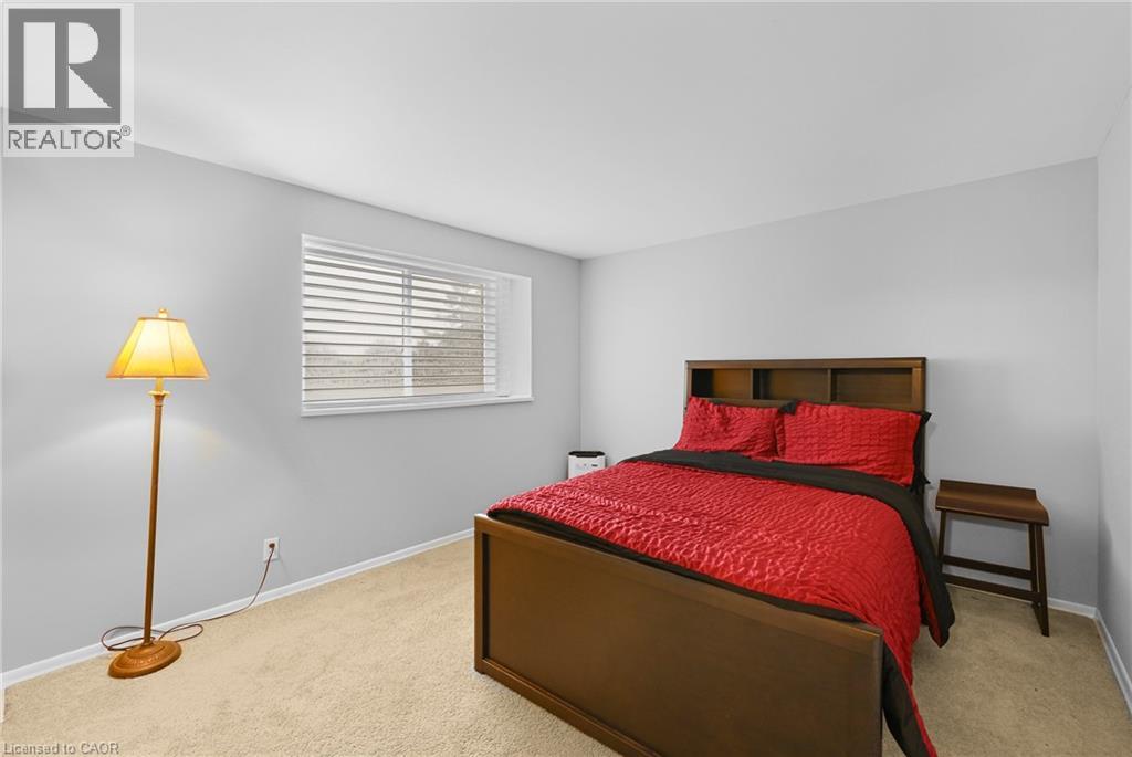 30 Westwood Crescent — photo 28