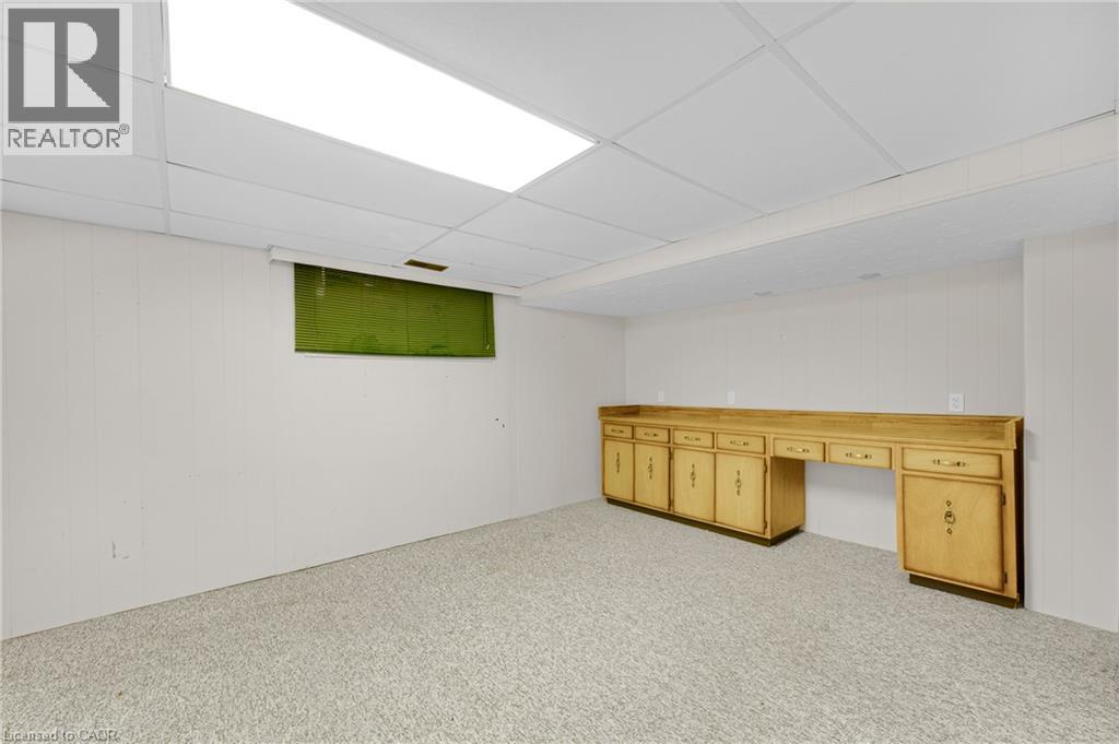30 Westwood Crescent — photo 30