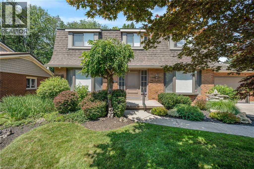 30 Westwood Crescent — photo 4