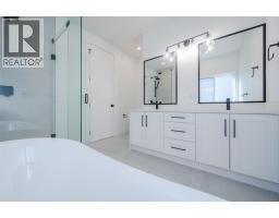 1125 Antler Drive, Penticton, BC V2A9G6 Photo 29