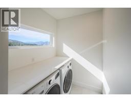 1125 Antler Drive, Penticton, BC V2A9G6 Photo 38