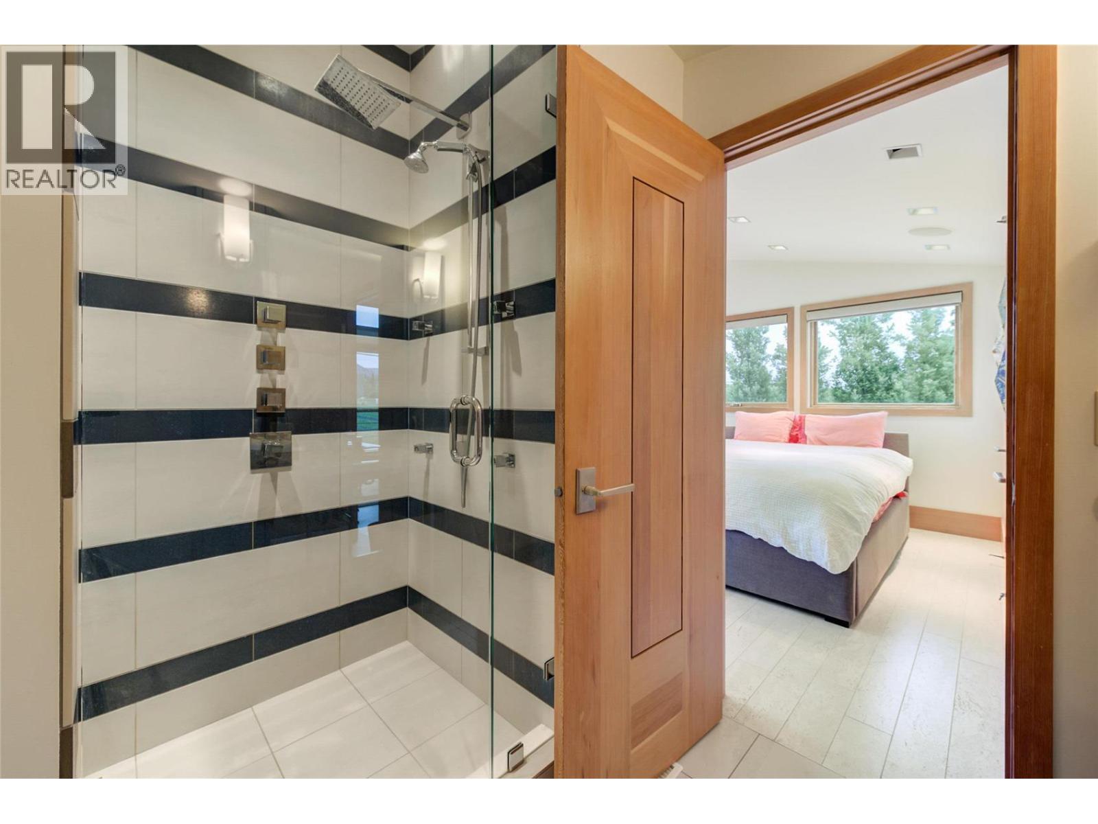 2463 Whitworth Road, West Kelowna - Image 1
