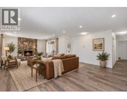 Living room - 990 Todd Road, Kamloops, BC V2C5B2 Photo 10