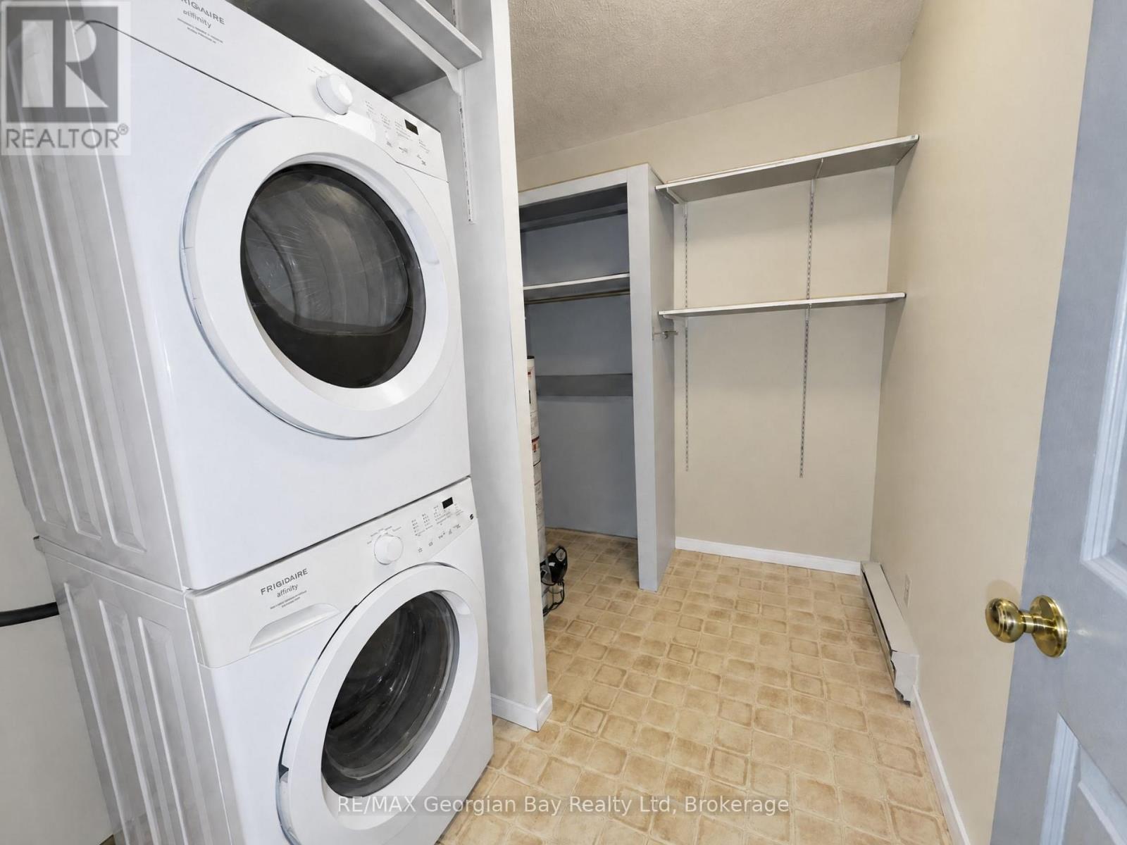 696 King Street — photo 21