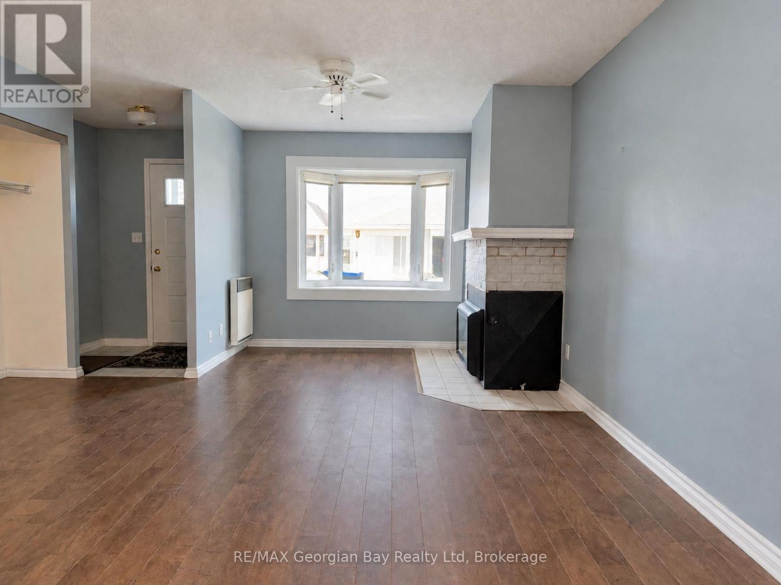 696 King Street — photo 14