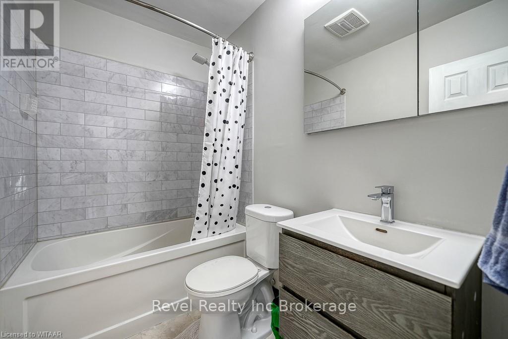 824 DEVONSHIRE AVENUE - 15