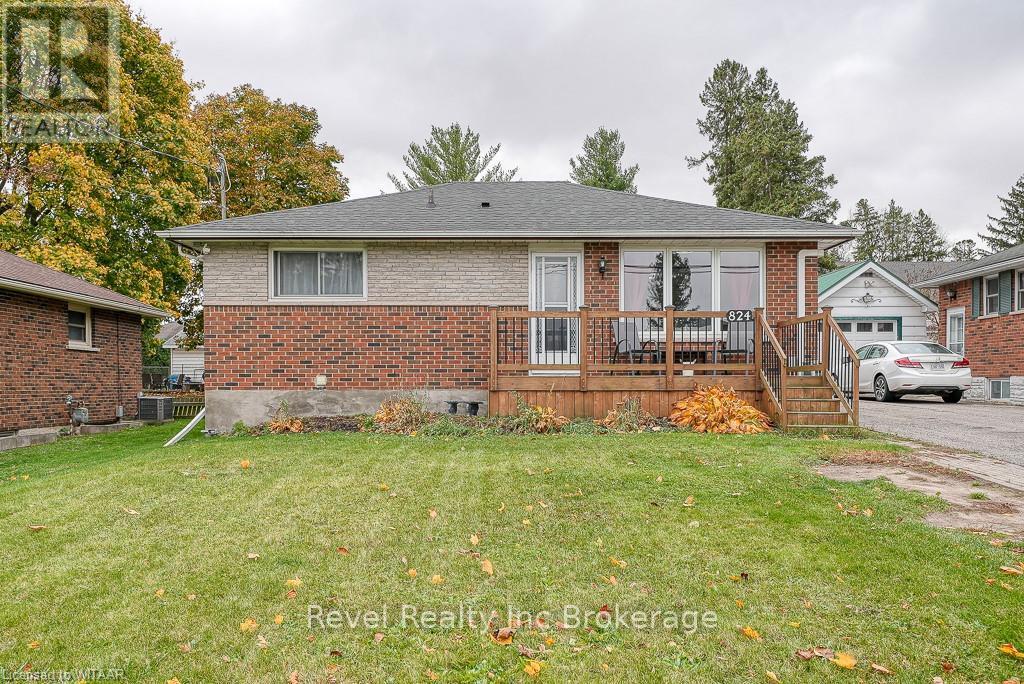 824 DEVONSHIRE AVENUE - 3