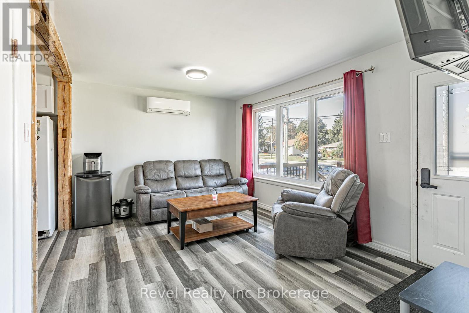 824 DEVONSHIRE AVENUE - 6