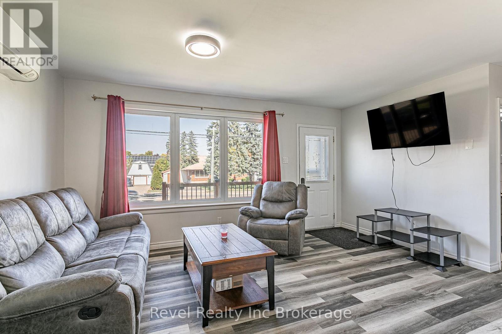 824 Devonshire Avenue — photo 7