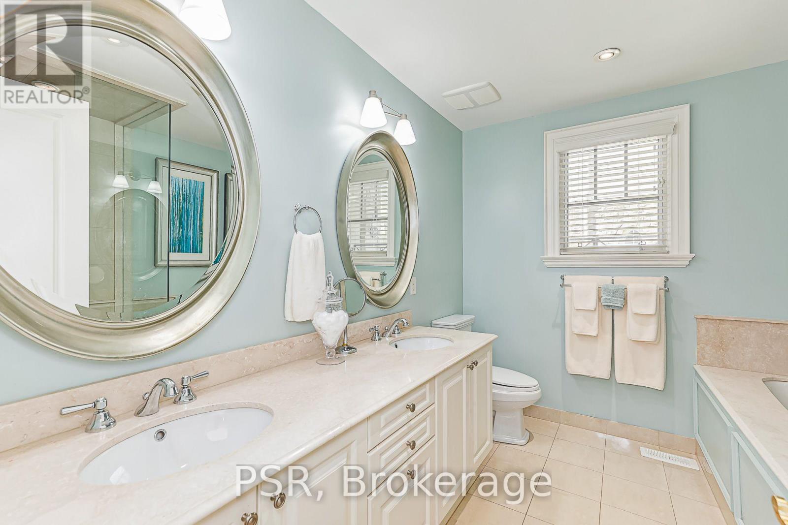 40 Trott Boulevard — photo 18