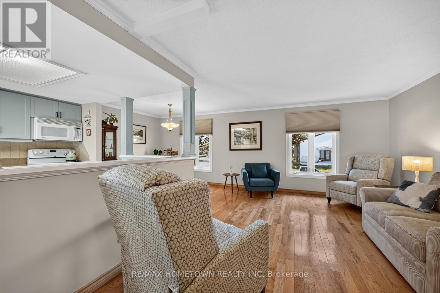 96 CAMBRIDGE CRESCENT, Brockville — photo 10