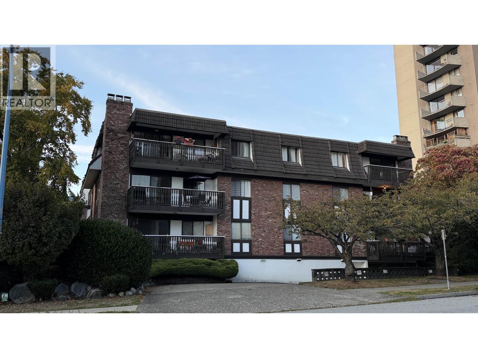 Photo of 204 1610 CHESTERFIELD AVENUE 26