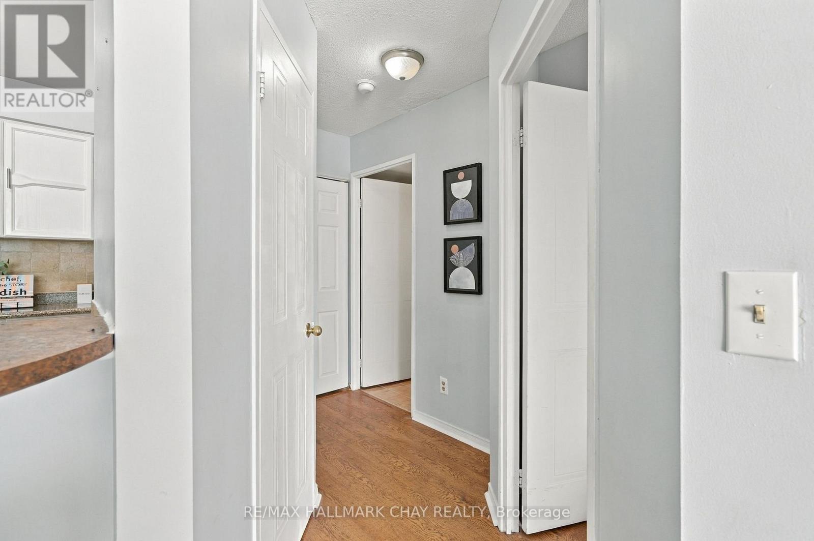 150 Dunlop Street East — photo 26
