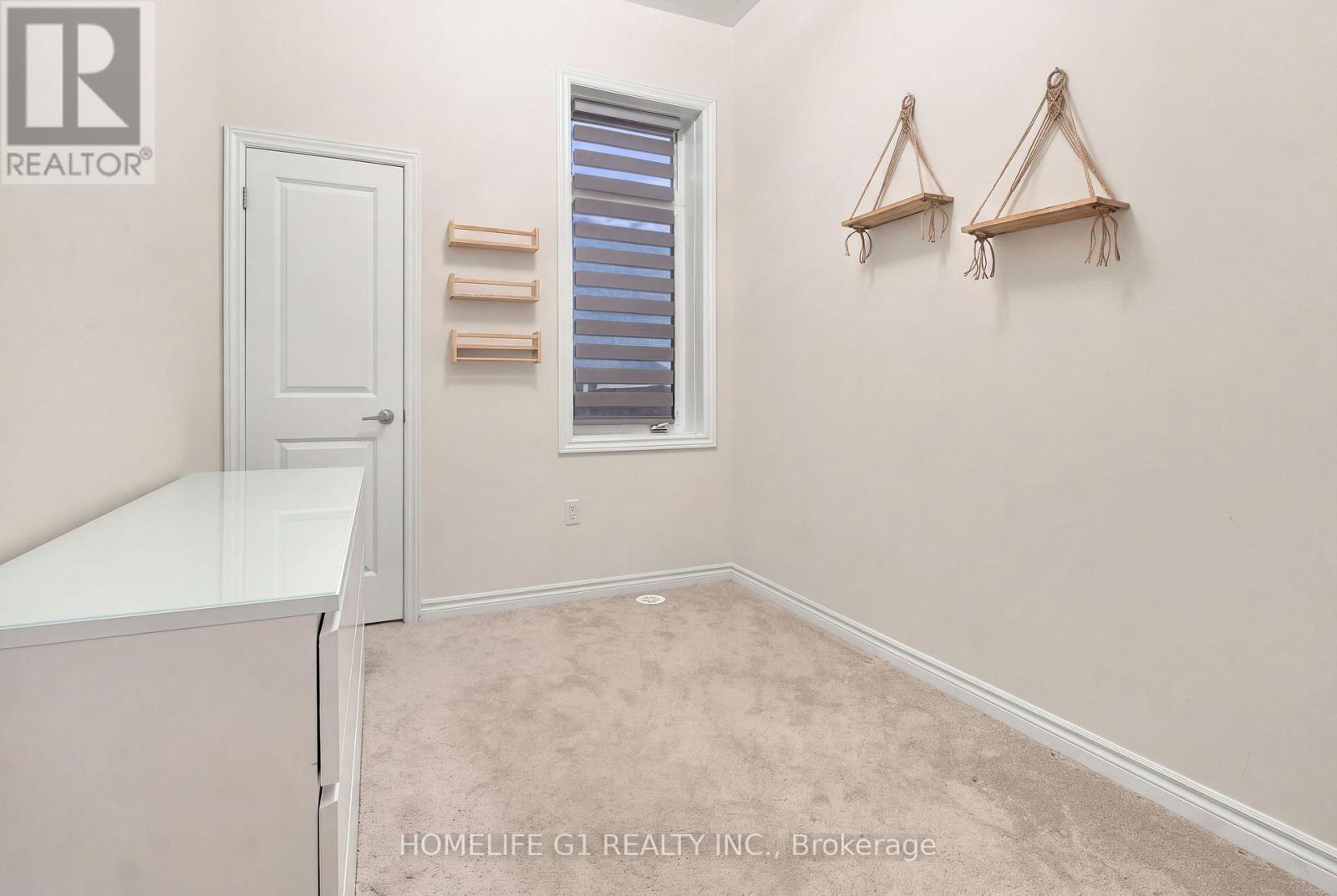 30 Halliford Place — photo 11