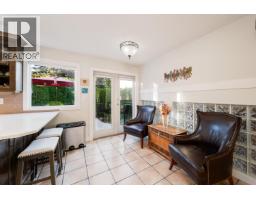 327 Mount Royal Court, Port Moody, BC V3H3Z3 Photo 10