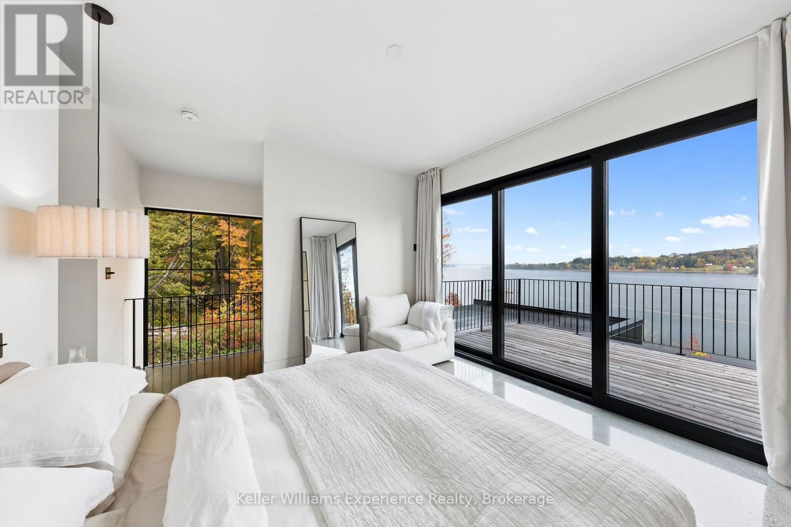 476 CHAMPLAIN ROAD - 19