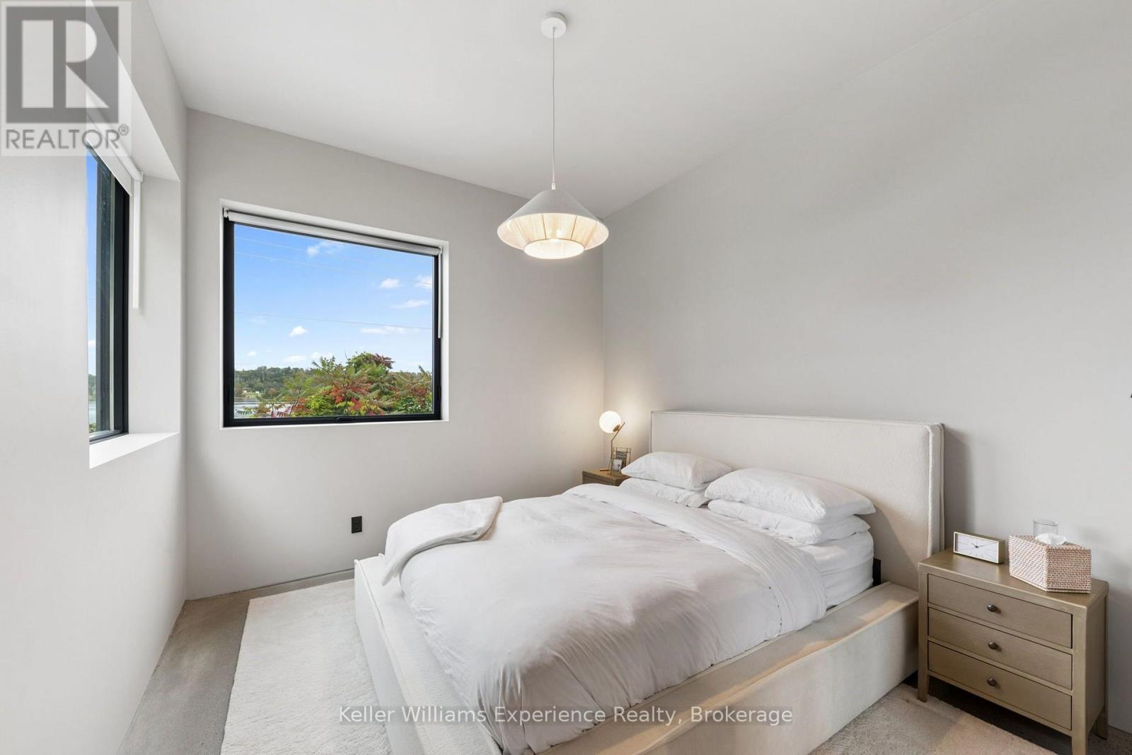 476 CHAMPLAIN ROAD - 22