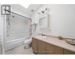 39 Arthur Street N, Guelph, ON N1E4T7 Photo 19