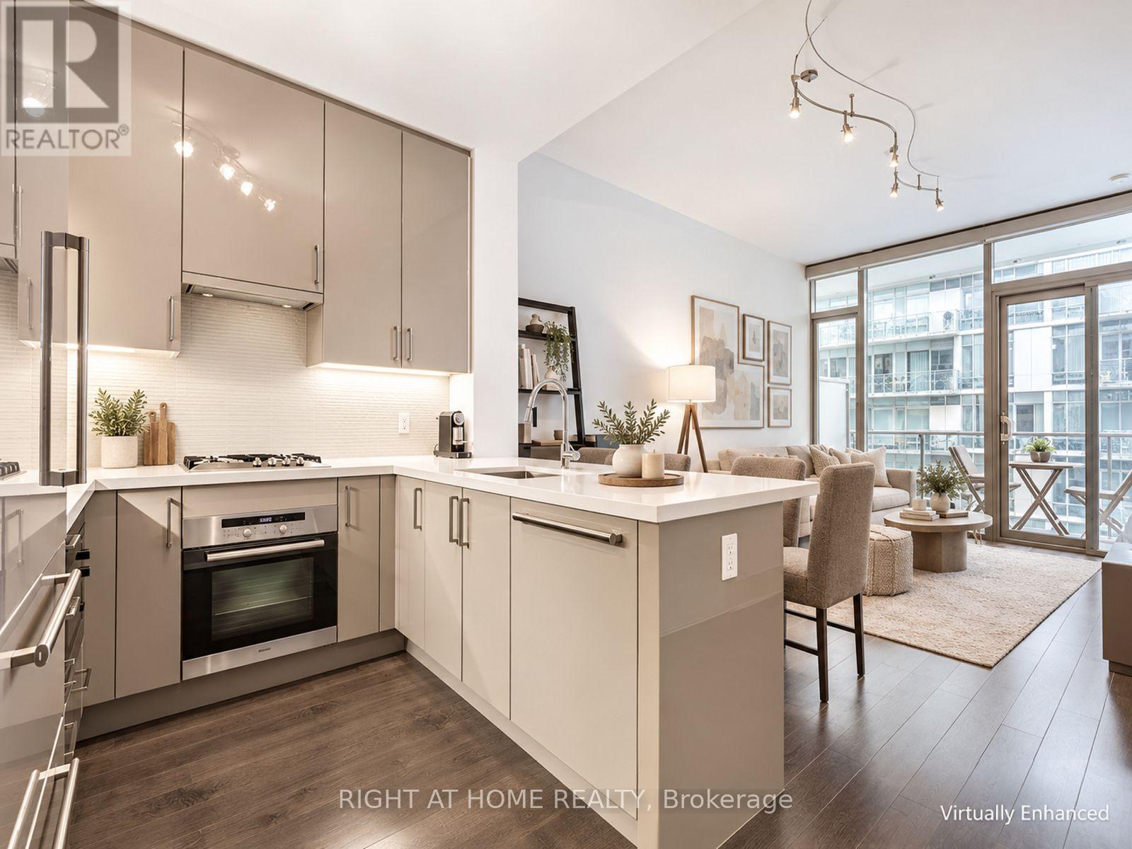 807- 39 Queens Quay East, Toronto, ON photo 2