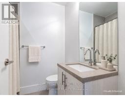 807 - 39 Queens Quay E, Toronto, ON M5E0A5 Photo 9