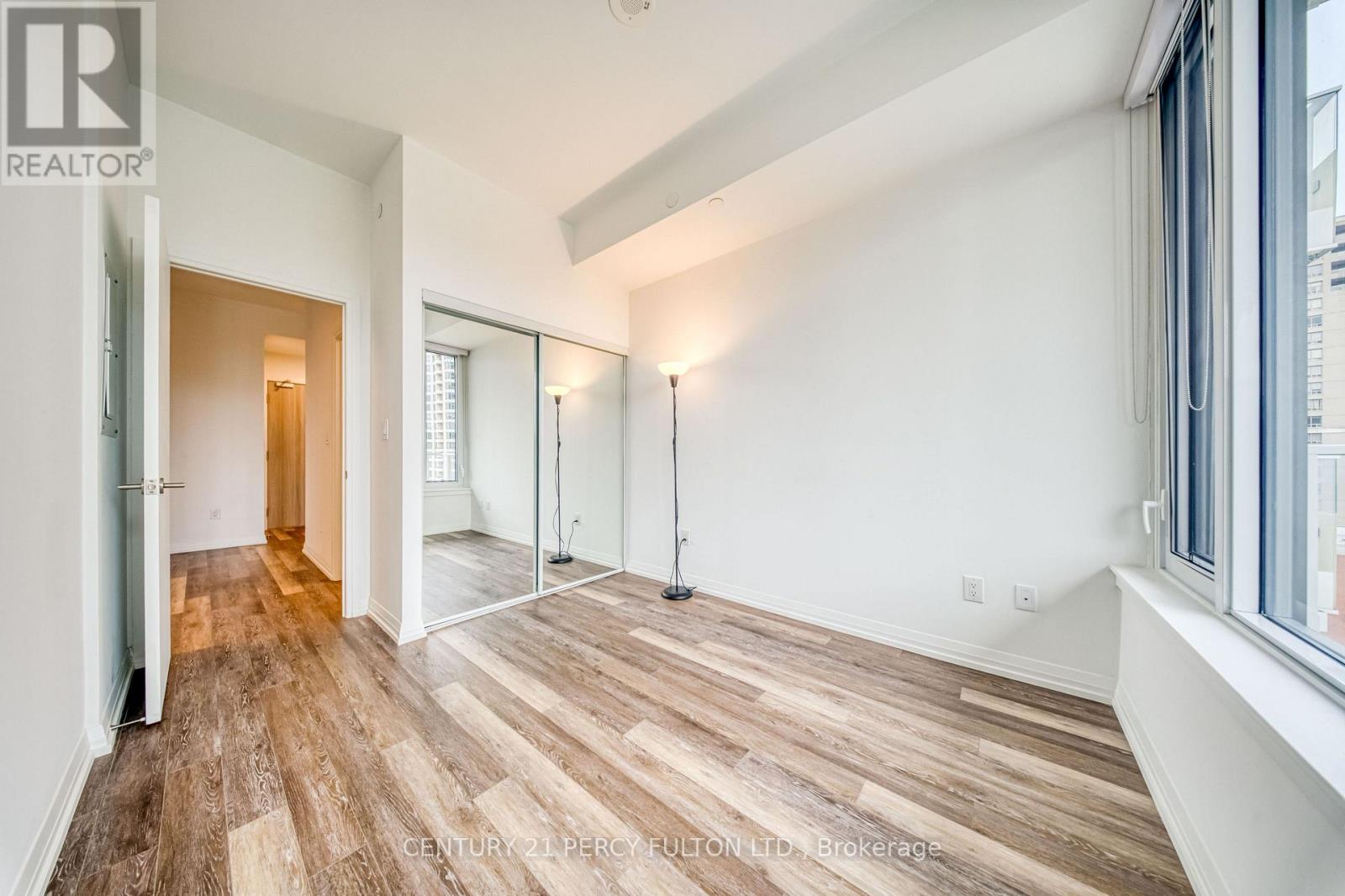 75 Canterbury Place — photo 20