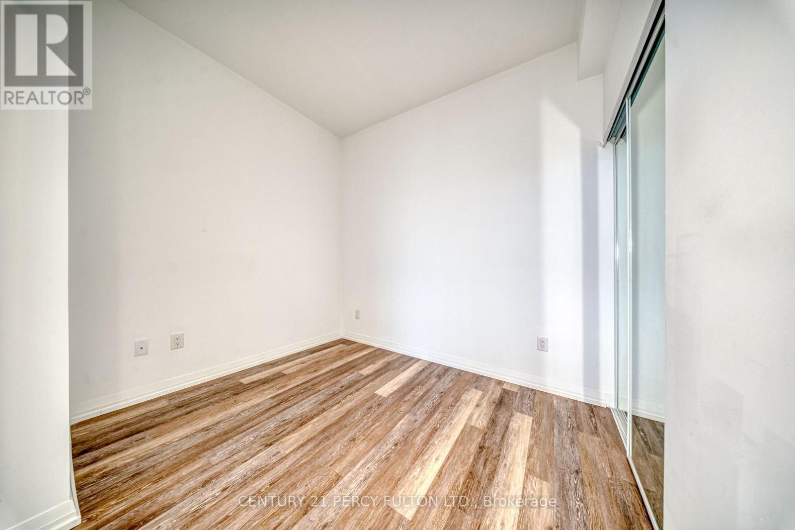 75 Canterbury Place — photo 22