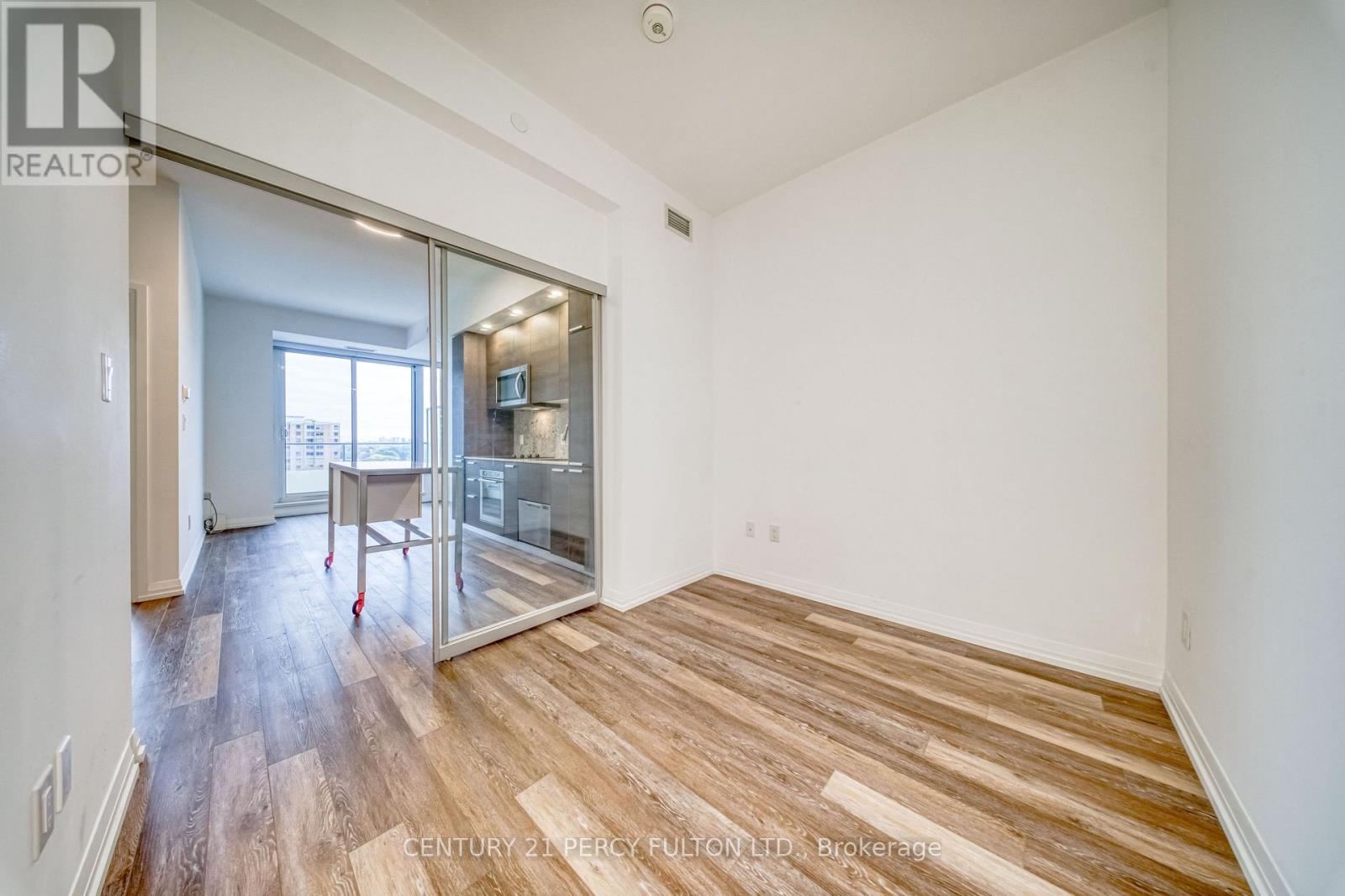 75 Canterbury Place — photo 24
