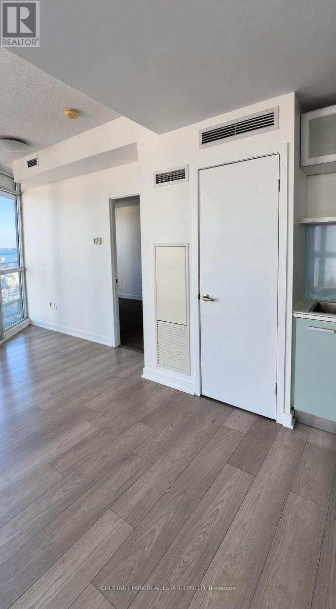 38 Dan Leckie Way — photo 10