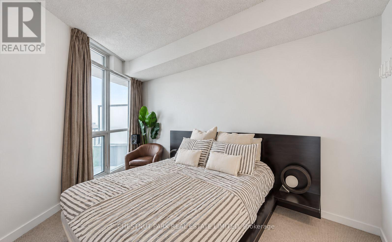 38 Dan Leckie Way — photo 11