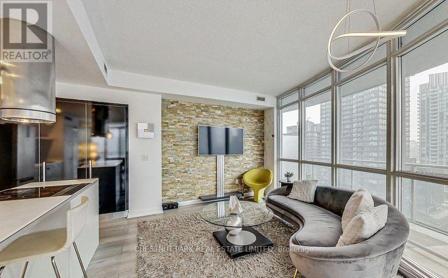 38 Dan Leckie Way — photo 4