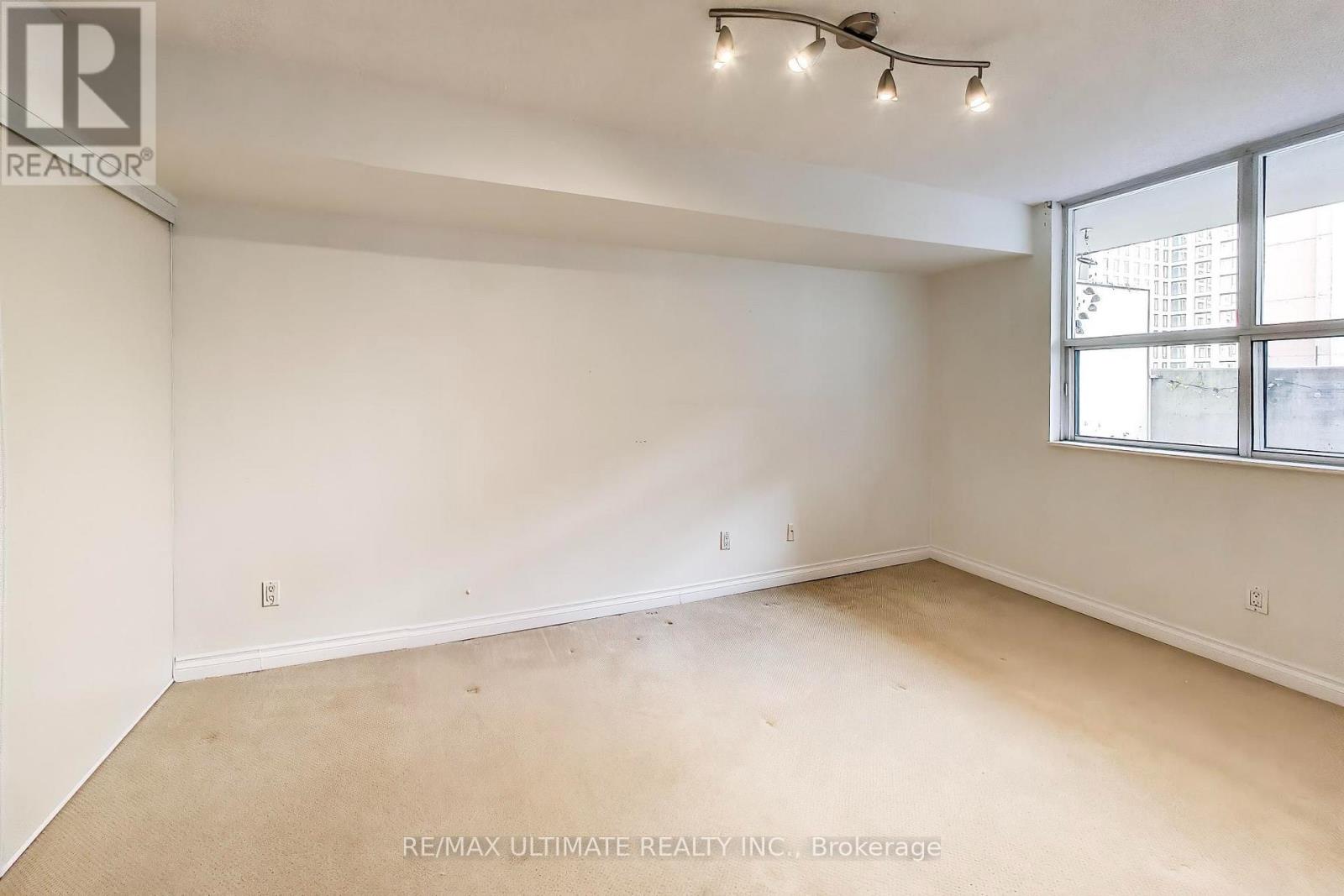 313 Richmond Street East — photo 13