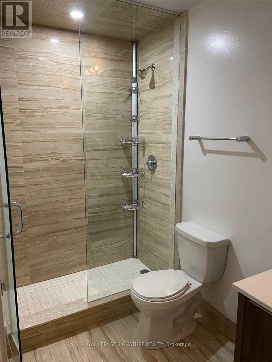 99 The Donway West — photo 17