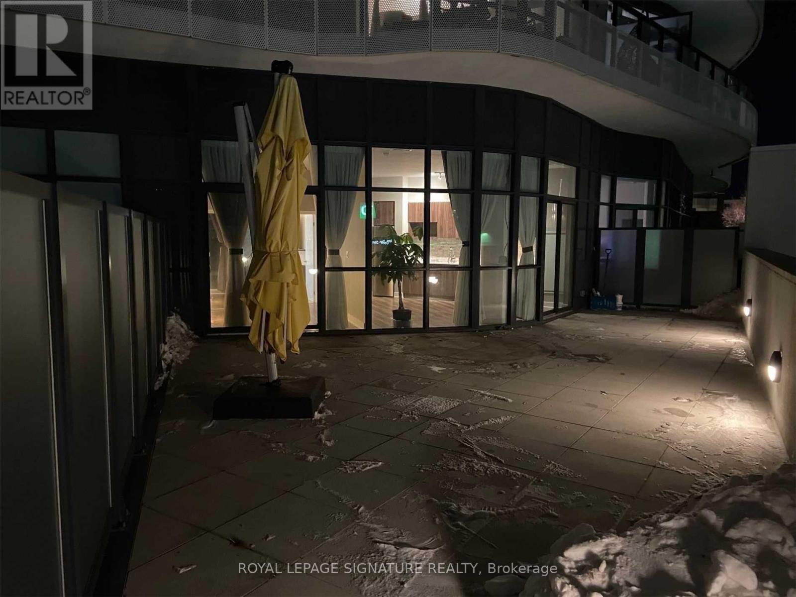 99 The Donway West — photo 21