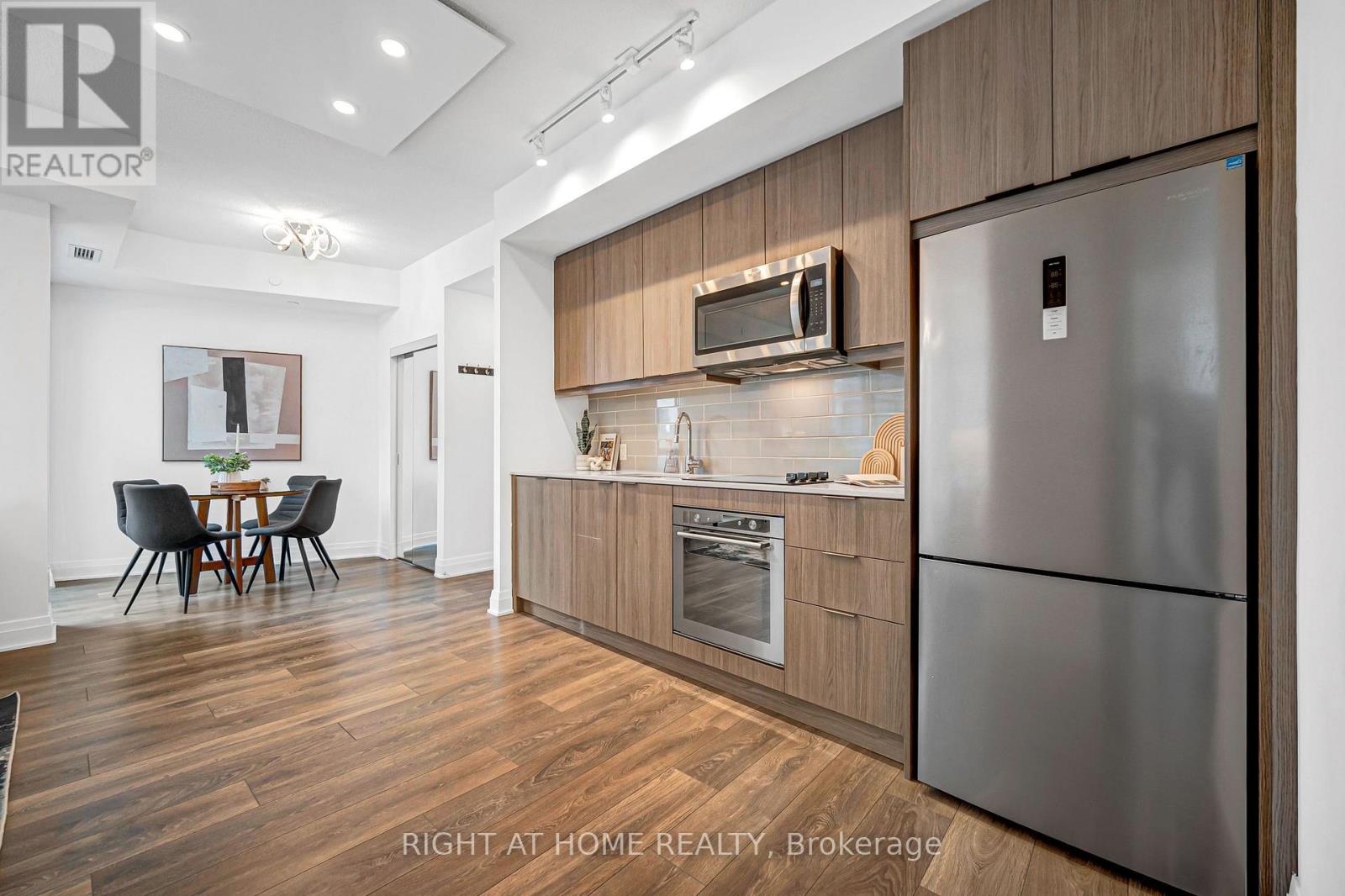 405- 38 Forest Manor Road, Toronto, ON photo 16